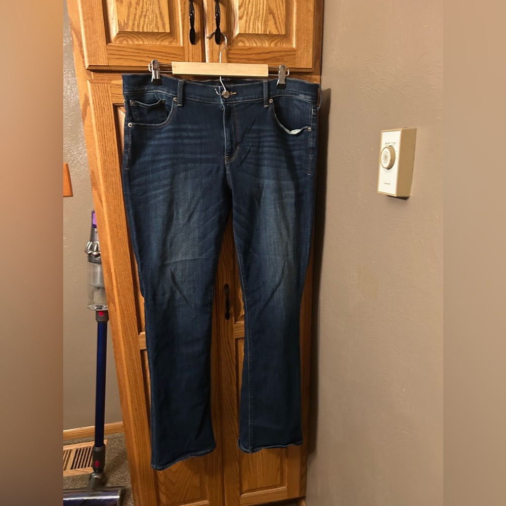 Express Barely Boot Sz 16 denim jeans in great used condition